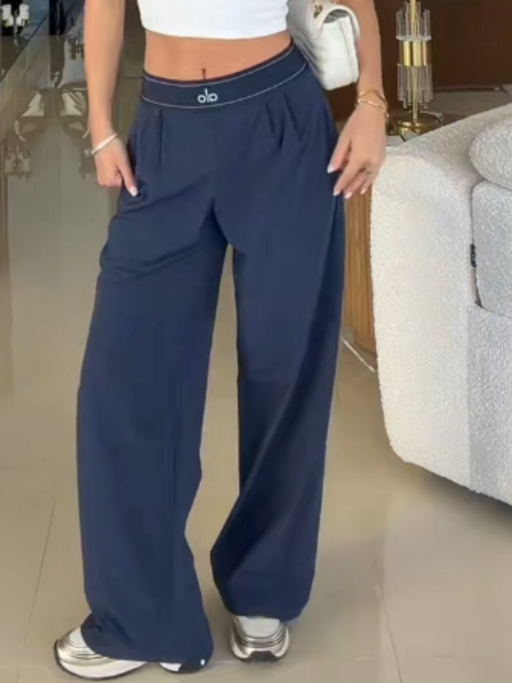NWT 🍻 Alo Yoga Suit Up Trouser Navy Wide Leg Pant Regular 30" Inseam 😝